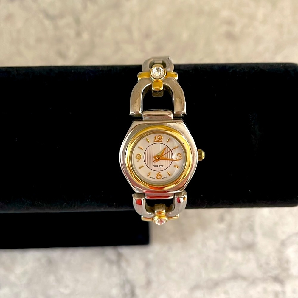 Avon Vintage Women's Quartz Watch Silver w/Gold Accents, Crystals, Stretch Band - Picture 2 of 9
